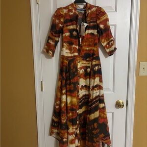 Elegant Long Sleeve Dress with Red and Orange Pattern size XS